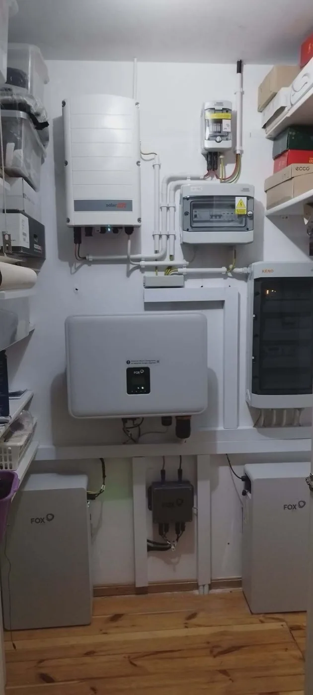 Magazyn energii FoxESS 17,28 kWh zamontowany przez NEXBE, Stare Babice